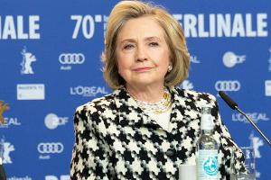 Hillary Clinton teilt auf der Berlinale gegen Weinstein und Trump aus