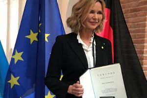 Veronica Ferres erhält die Bayerische Europamedaille