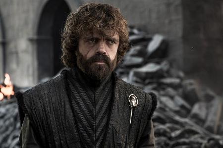 Eines der ersten Bilder: Tyrion Lennister in den Ruinen