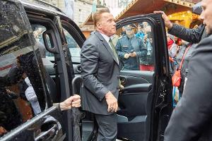 Arnold Schwarzenegger und Co.: Emotionale Worte auf Laudas Trauerfeier