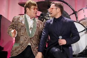 Wie Elton John "Rocketman" vor der Moralkeule rettete