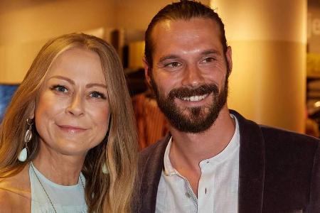 Jenny Elvers mit ihrem neuen Freund namens Simon Lorinser