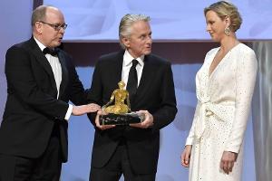 Fürstin Charlène von Monaco stiehlt Michael Douglas die Show