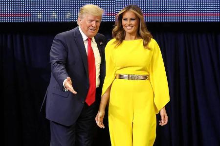Donald und Melania Trump beim Wahlkampfauftakt in Florida