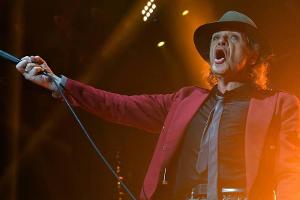 Spektakulärer Krächz-Auftritt von Udo Lindenberg