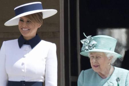Ist dieses Outfit eine Hommage? Melania Trump in Großbritannien mit der Queen Ist dieses Outfit eine Hommage? Melania Trump in Großbritannien mit der Queen
