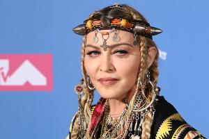 Madonna fühlt sich durch Zeitungsartikel "vergewaltigt"