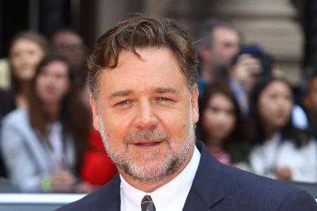 Ein paar Wodka zu viel - und schon kaufte Russell Crowe einen Dino-Schädel Ein paar Wodka zu viel - und schon kaufte Russell Crowe einen Dino-Schädel