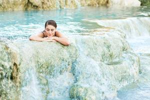 Hitzige Toskana: Eintauchen in die Schwefelbecken von Saturnia