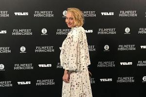 Anna Maria Mühe bei der Premiere der Bauhaus-Serie "Die neue Zeit"