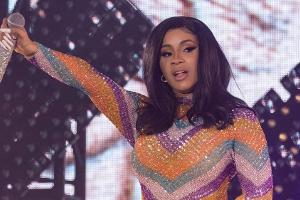 Beim Twerken: Cardi B platzt Catsuit beim Auftritt