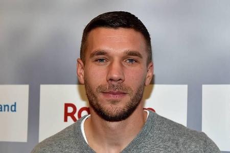 Lukas Podolski musste sich am Ohr operieren lassen