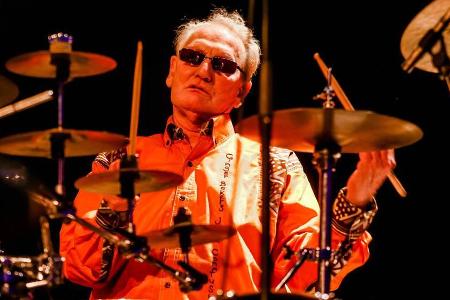 Ginger Baker während eines Auftritts in Berlin