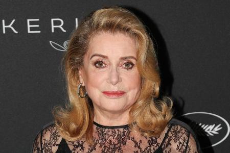 Catherine Deneuve erholt sich noch immer von ihrem Schlaganfall