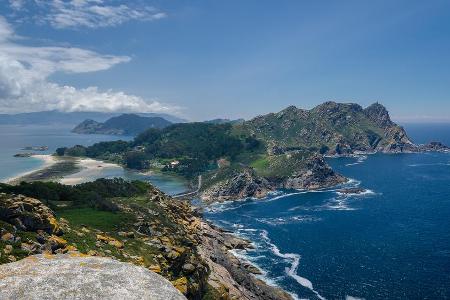 Für Fjorde muss man nicht erst nach Norwegen fahren. Im spanischen Galicien laden die Rías Baixas auf Entdeckungstour ein - ...