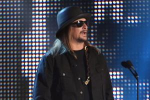 Kid Rock wegen rassistischer Tiraden von Bühne geworfen