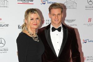 Mick Schumacher ist "sehr stolz" auf seinen Vater Michael