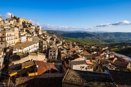 Cammarata liegt etwa 100 Kilometer südöstlich von Palermo