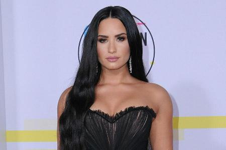 Demi Lovato bei den American Music Awards in Los Angeles