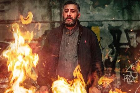 Toni Hamady (Kida Khodr Ramadan) muss als Clan-Boss in der letzten Staffel alle Brandherde in Berlin beseitigen