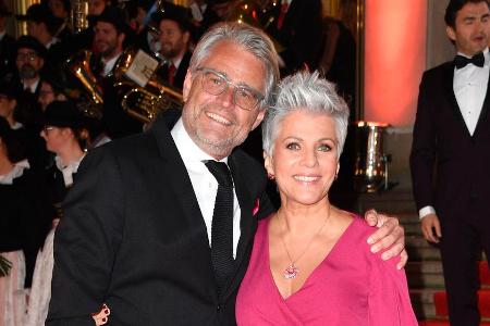 Birgit Schrowange mit Freund Frank Spothelfer beim 25. Leipziger Opernball 2019