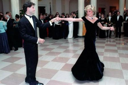 John Travolta und Prinzessin Diana beim gemeinsamen Tanz