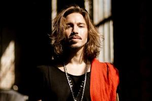Gil Ofarim verarbeitet mit neuer Single den Tod seines Vaters