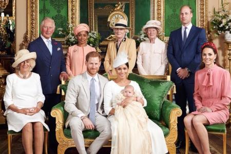Das britische Königshaus veröffentlichte Bilder von Baby Archies Taufe
