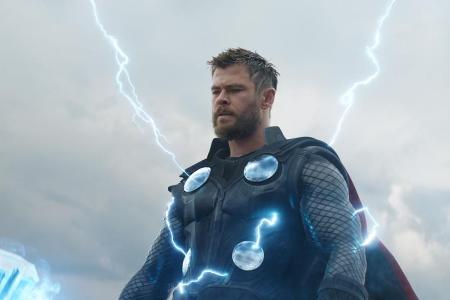Thor (Chris Hemsworth) ist einer der Helden, die die Thor (Chris Hemsworth) ist einer der Helden, die die