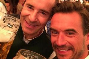 Florian Silbereisen (r.): Mit Kai Pflaume genießt er den Wiesn-Start