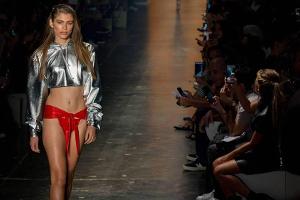Valentina Sampaio ist erstes Transgender-Model für "Victoria's Secret"
