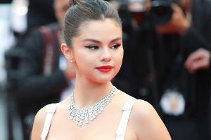 Plant Selena Gomez ein Beauty-Imperium?