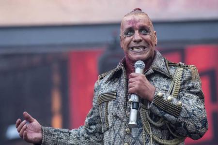 Till Lindemann beim Konzert seiner Band Rammstein in Berlin