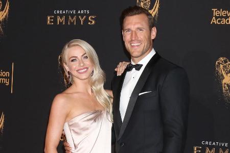 Julianne Hough mit ihrem Ehemann Brooks Laich Julianne Hough mit ihrem Ehemann Brooks Laich