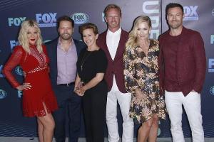 "BH90210": So kam die erste Folge des Reboots an