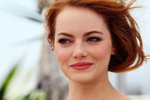 Emma Stone: So sieht sie als Disney-Schurkin Cruella de Vil aus