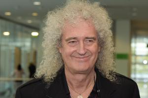 Queen-Gitarrist Brian May unterzieht sich Waden-Operation
