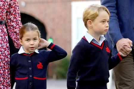 Prinzessin Charlotte und Prinz George wissen angeblich schon, was der Weihnachtsmann unter den Baum legen soll