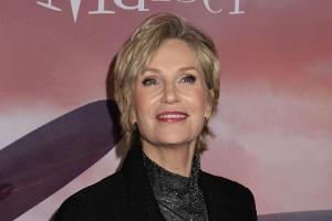 "Glee"-Star Jane Lynch macht sich auf Twitter keine Freunde