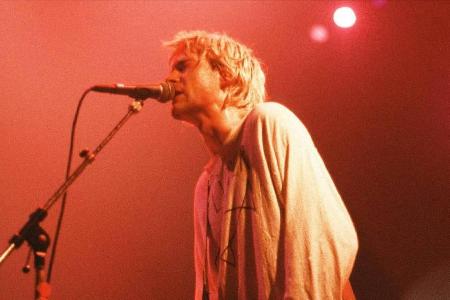 Musiker Kurt Cobain bei einem Auftritt im Jahr 1992