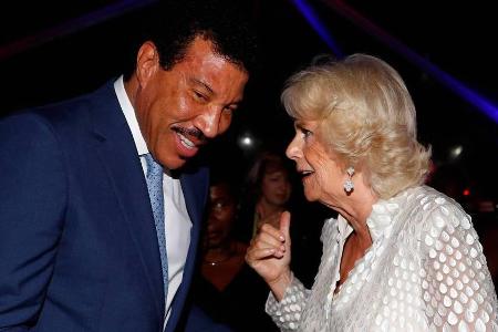 Lionel Richie und Herzogin Camilla im Gespräch