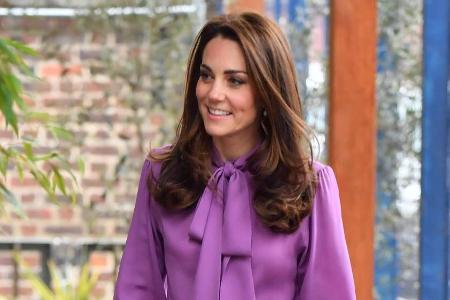 Herzogin Kate besuchte in diesem schicken Outfit ein Kinderzentrum in London