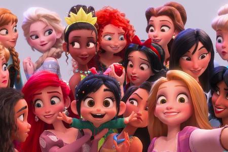 Vanellope trifft im Internet auf alle Disney-Prinzessinnen