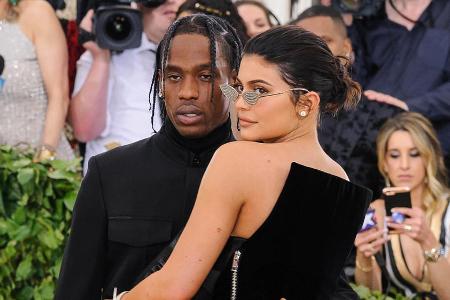 Travis Scott und Kylie Jenner zusammen auf dem roten Teppich