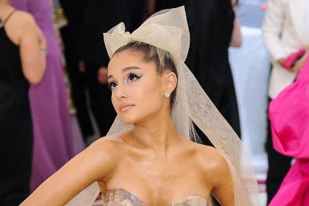 Ist Ariana Grande in einer Beziehung?