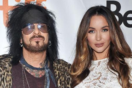 Nikki Sixx und seine Frau Courtney sind in froher Erwartung