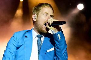 Seeed widmen Video zum neuen Song "Ticket" Demba Nabé