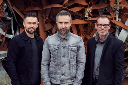 The Cranberries ohne Dolores O'Riordan: Mike Hogan, Noel Hogan and Fergal Lawler (v.l.n.r.) The Cranberries ohne Dolores O'Riordan: Mike Hogan, Noel Hogan and Fergal Lawler (v.l.n.r.)