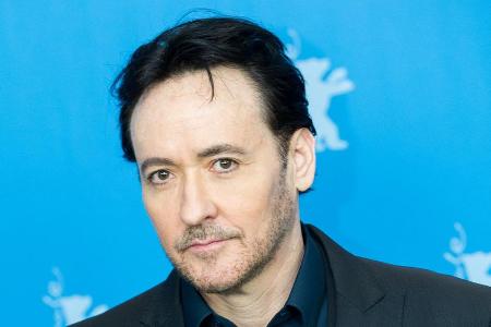 John Cusack ist bald als Wissenschaftler in der Serie 