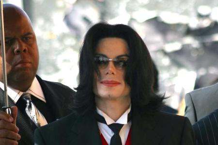 Bereits zehn Jahre ist es her, als Michael Jacksons Tod für Entsetzen sorgte Bereits zehn Jahre ist es her, als Michael Jacksons Tod für Entsetzen sorgte